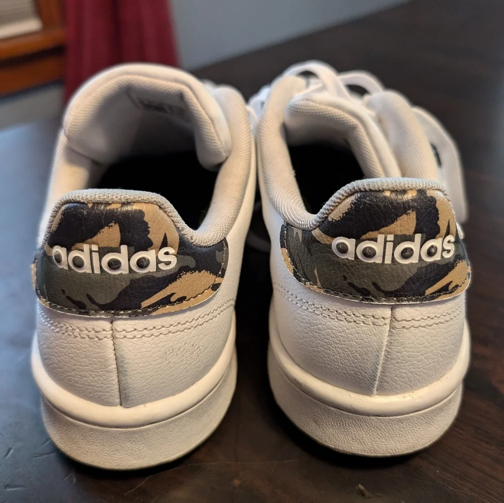 Adidas Grand Court Camo Bottom Sneakers, Mens 10, GUC - Picture 3 of 8